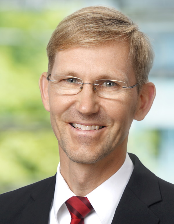 Dr. Stefan Senitz