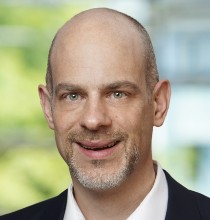 Dr. Arne Rudolph