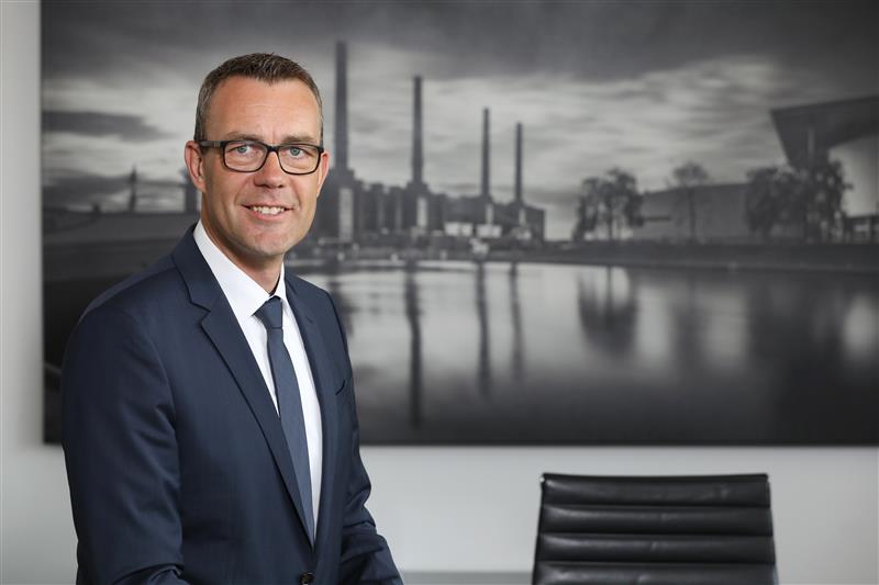 Dr. Lars Nachbar