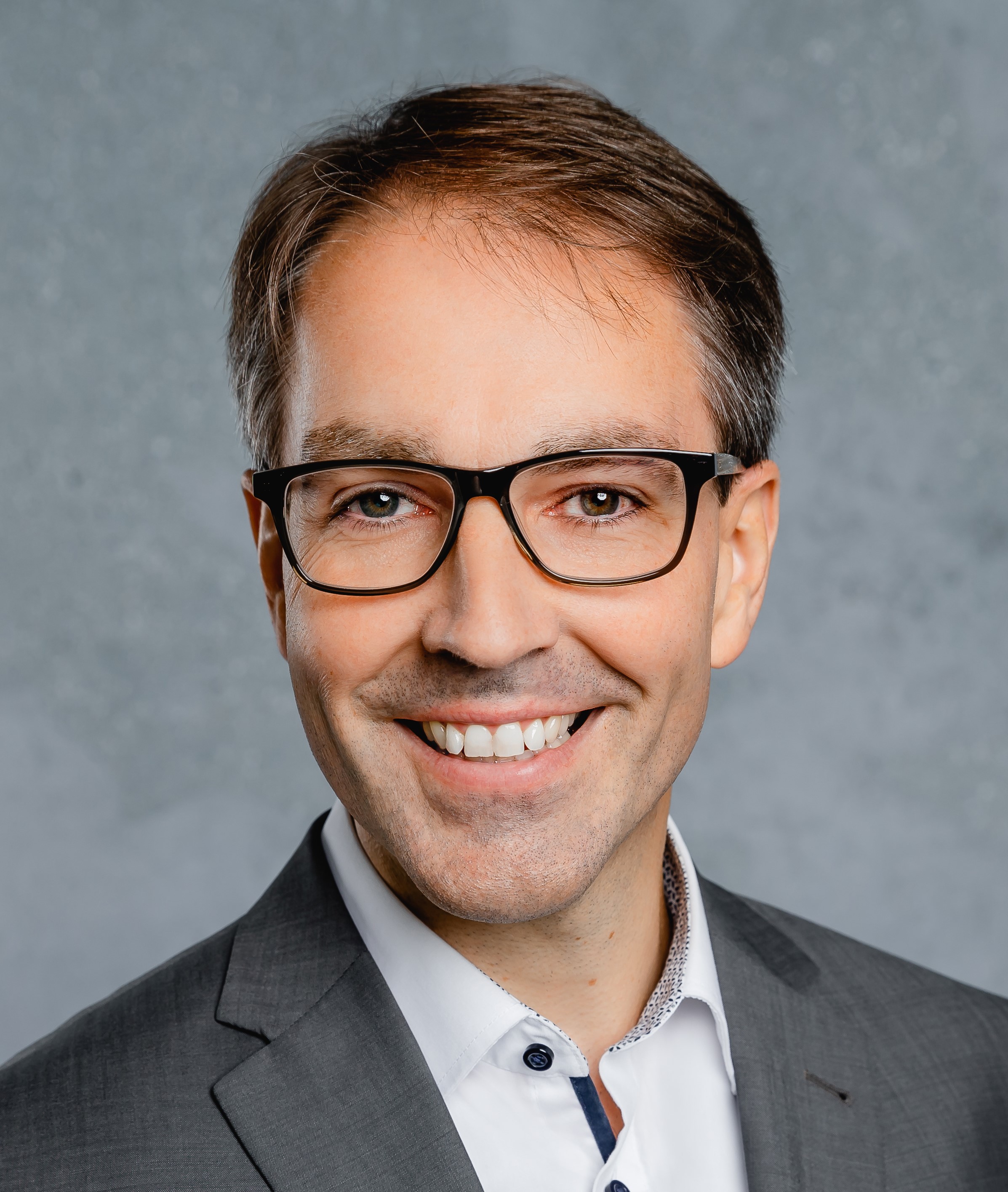 Dr. Michael Haug