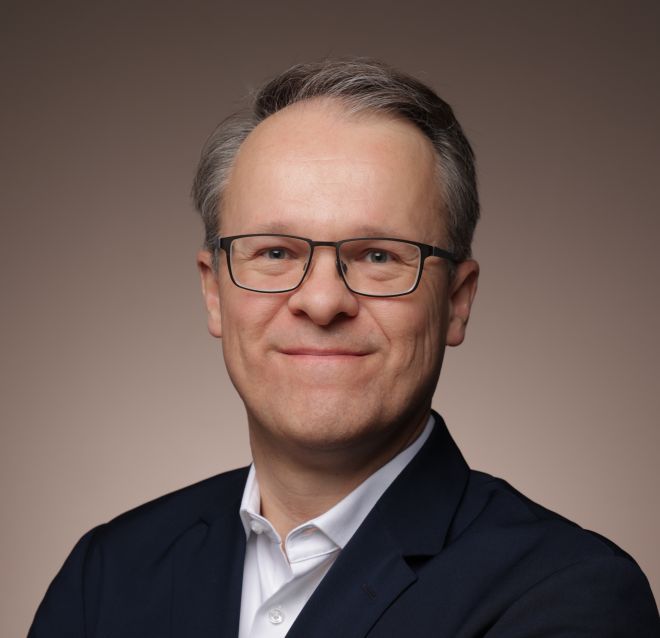 Dr. Heinz Hofer