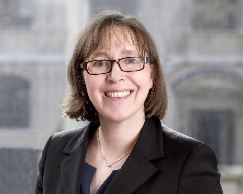 Dr Sybille Steiner