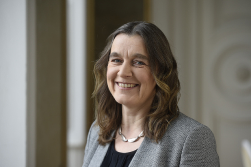 Prof. Dr. Iris Lewandowski