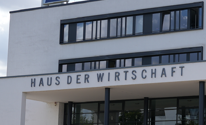 Das Bild zeigt das Heilbronner Haus der Wirtschaft