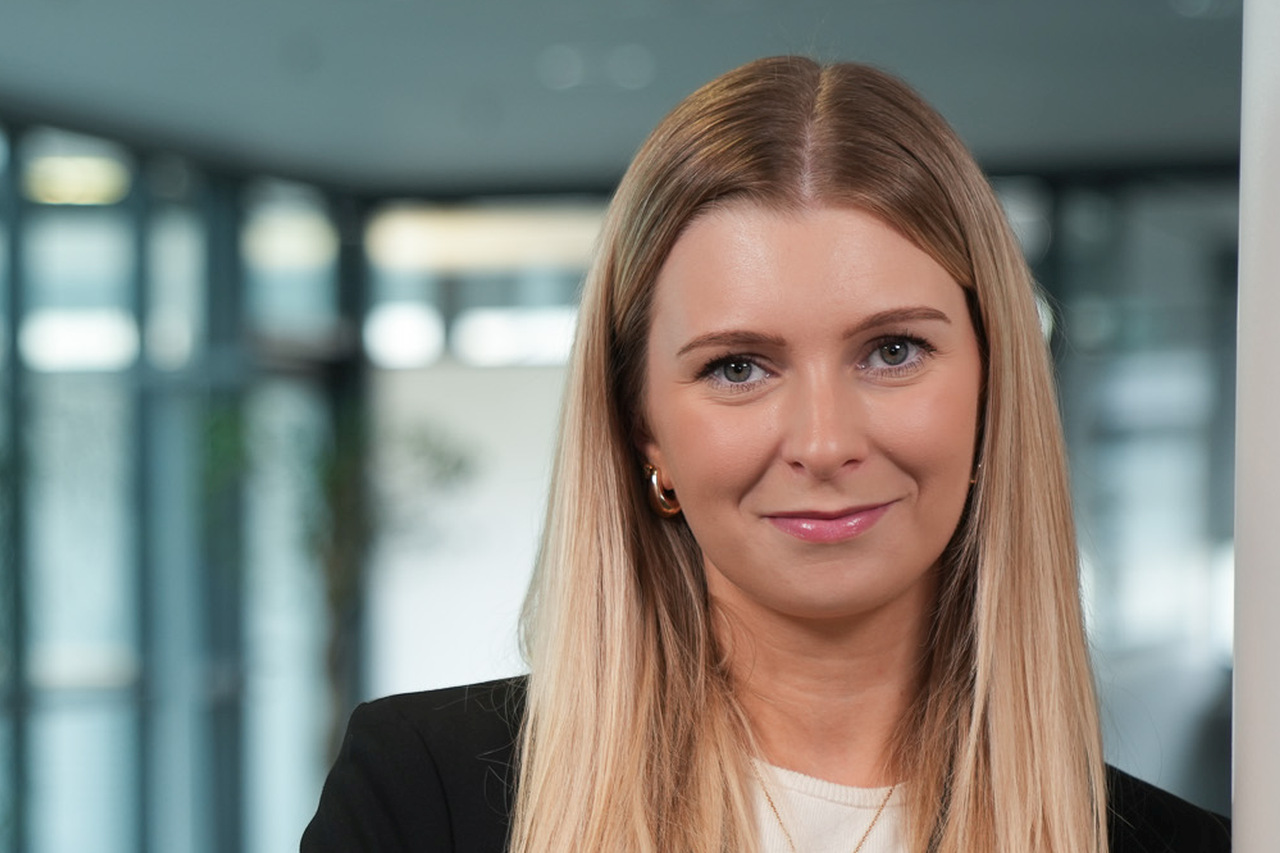 Das Bild zeigt Lisa Seeberger.