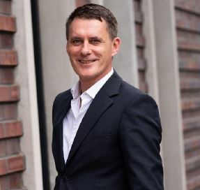 Dr. Svend Buhl