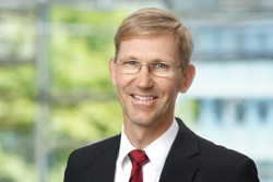 Dr. Stefan Senitz