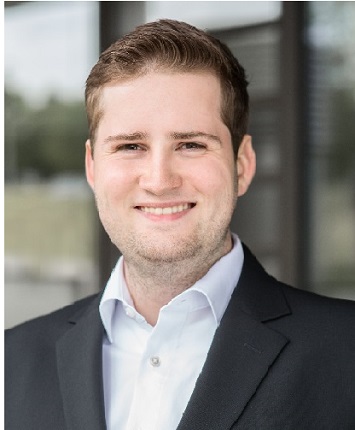 Julian Kolb