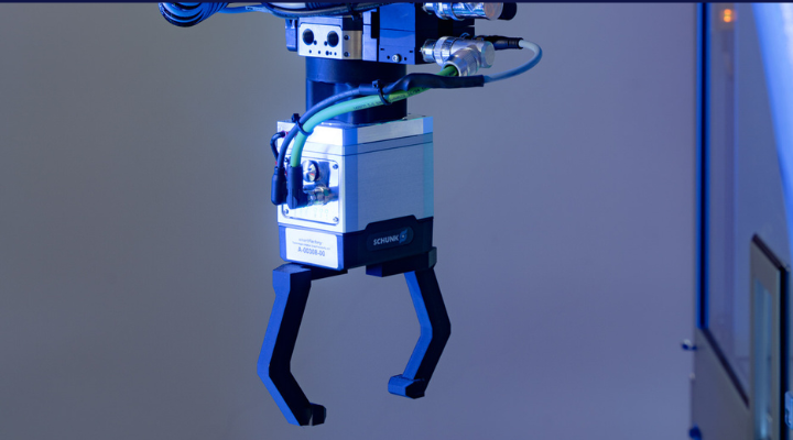 Ein geöffneter Roboter-Greifarm