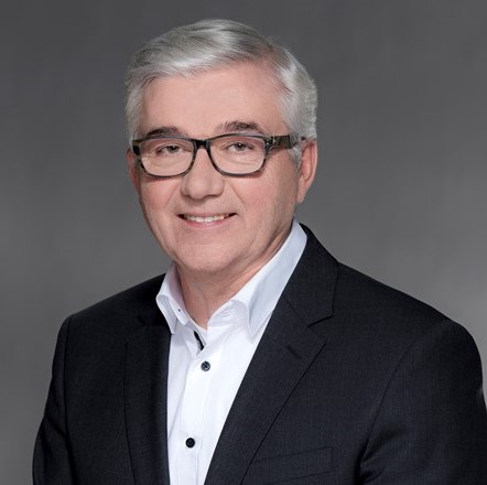 Werner Landhäußer, Mader GmbH & Co. KG
