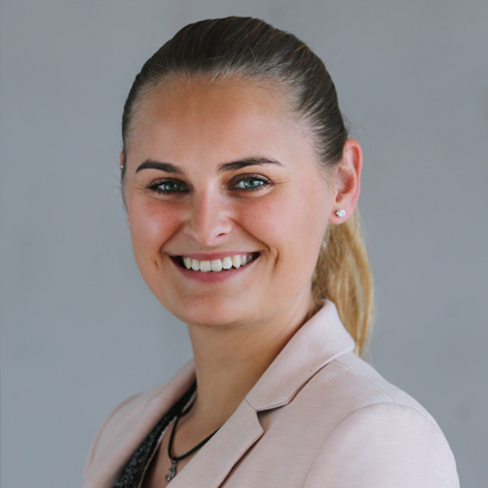 Saskia Lender